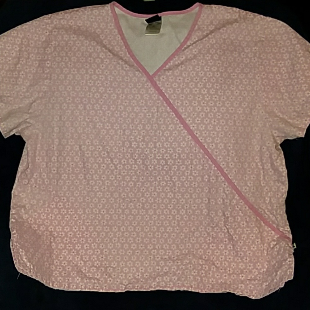 Scrub top